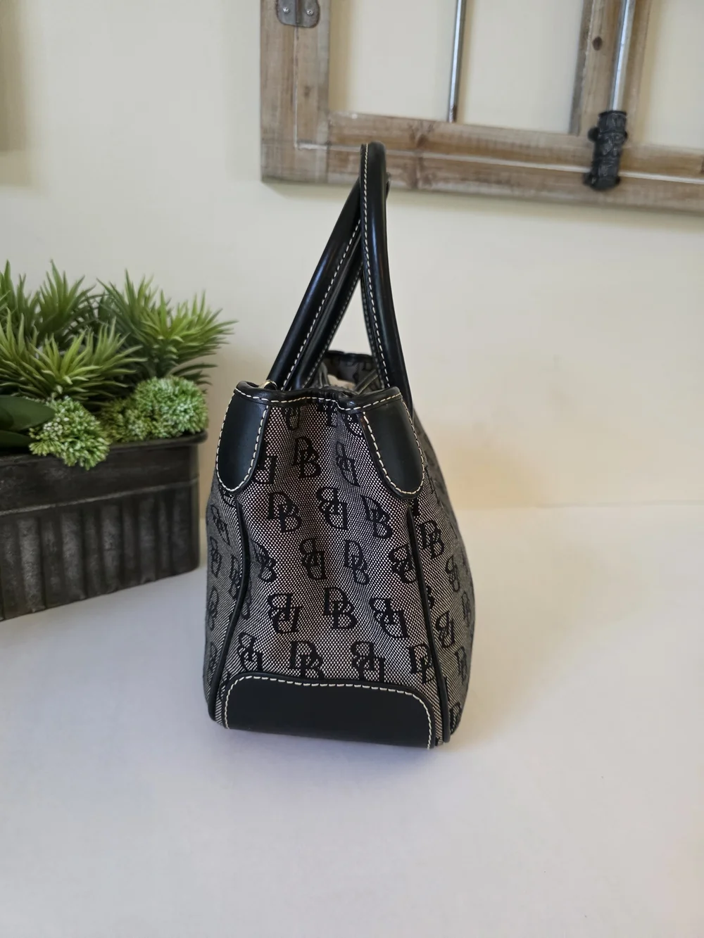 Dooney & Bourke dooney bourke